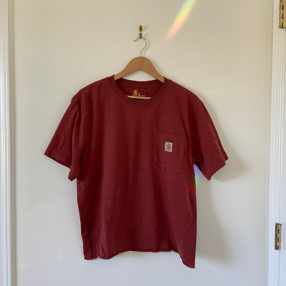Carhartt Original Fit with Back Logo and Cutoff Hem Sz M - Picture 2 of 4
